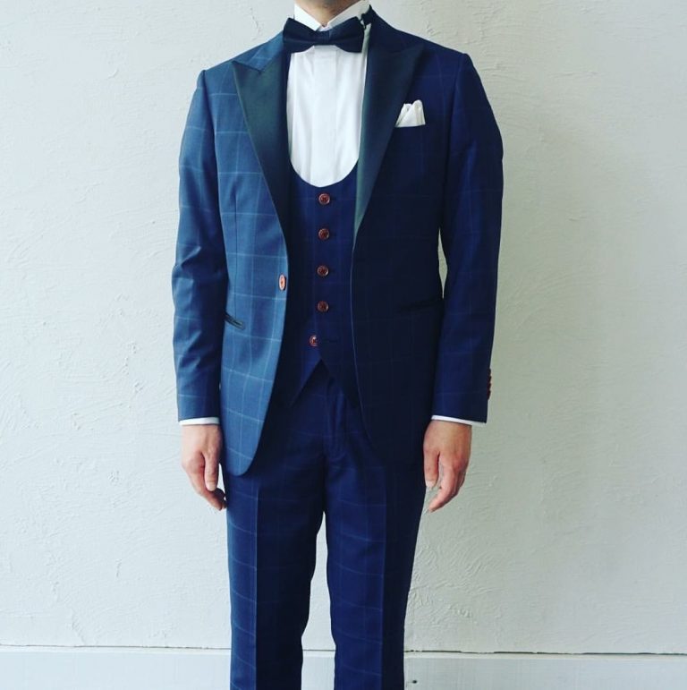 Tuxedo with U-Cut Waistcoat